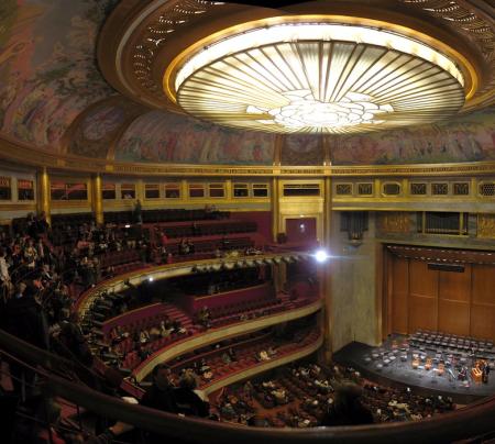 Intérieur d'un théâtre d'Avignon