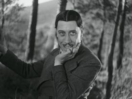 Portrait noir et blanc de Fernandel (extrait de film)